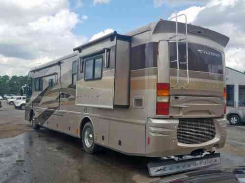 2005 FREIGHTLINER XC CHASSIS