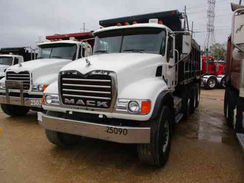 2005 MACK DM