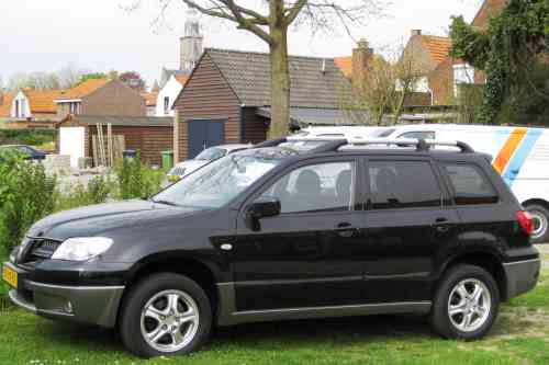 2005 MITSUBISHI OUTLANDER