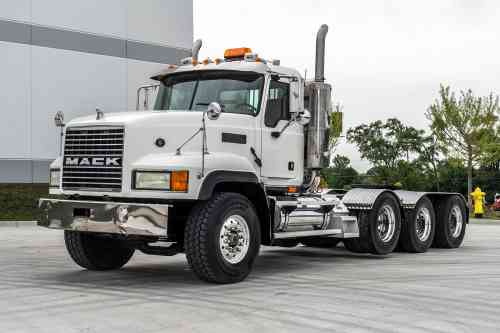 2006 MACK CL