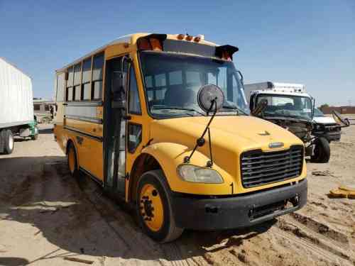 2007 FREIGHTLINER B2 BUS CHASSIS