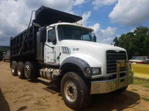 2007 MACK CT