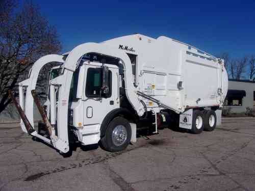 2007 MACK MR