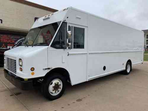 2008 FREIGHTLINER MT 55 CHASSIS