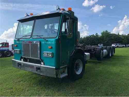 2008 PETERBILT 320