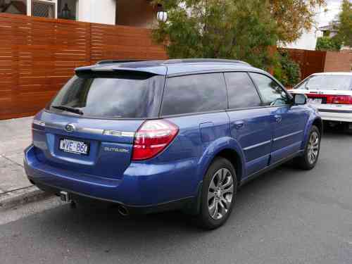 2009 SUBARU OUTBACK