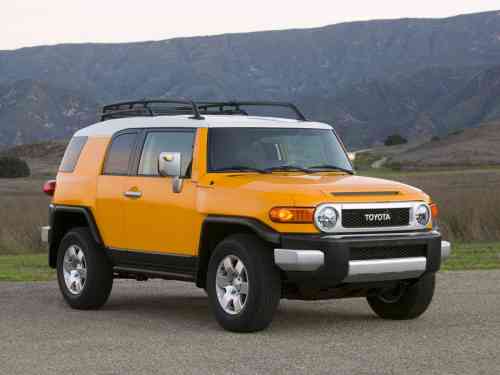 2009 TOYOTA FJ CRUISER