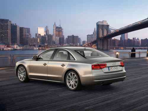 2010 AUDI A8