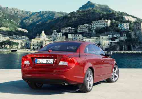 2010 VOLVO C70