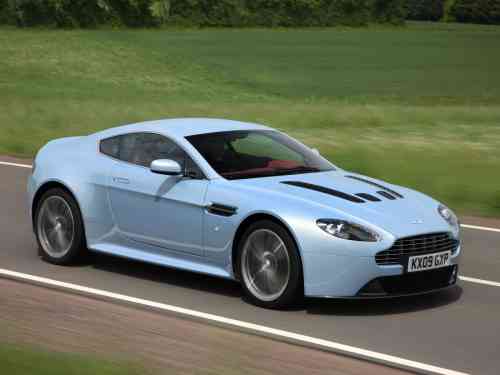 2012 ASTON MARTIN V12 VANTAGE