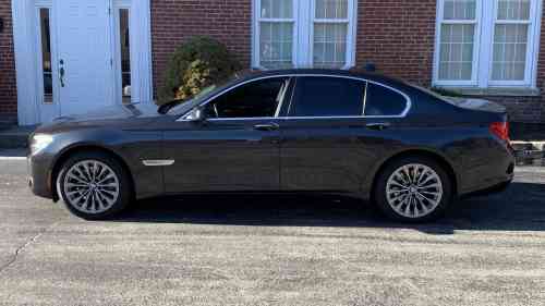 2012 BMW 740I