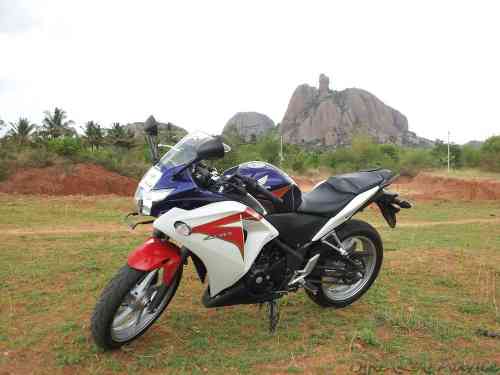 2012 HONDA CBR250R