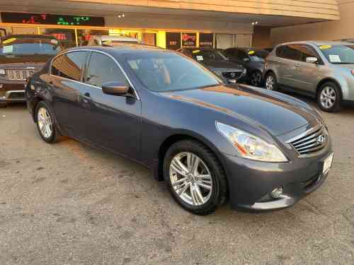 2012 INFINITI G25