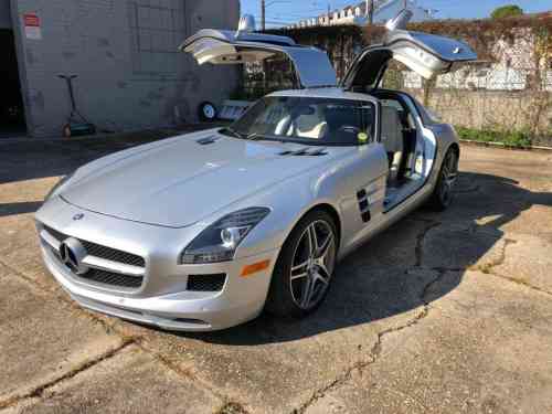 2012 MERCEDES-BENZ SLS-CLASS