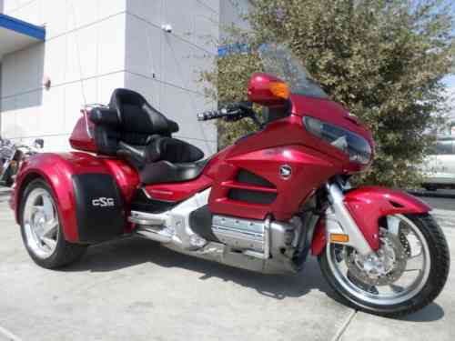 2013 HONDA GL1800A GOLD WING