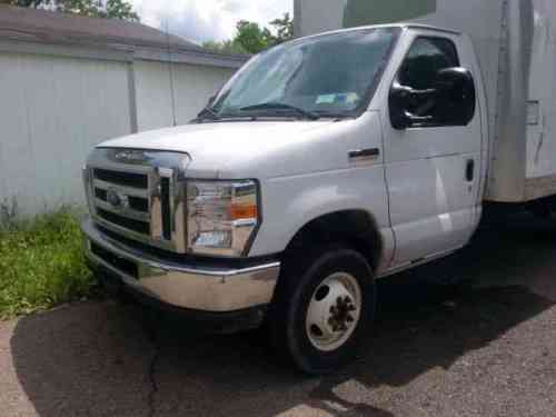 2014 FORD E-450