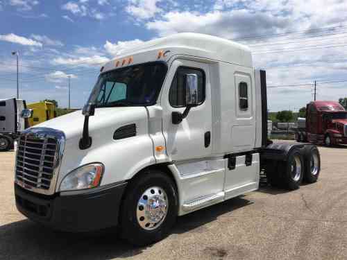 2014 FREIGHTLINER CASCADIA