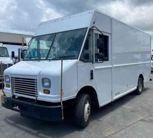 2014 FREIGHTLINER MT 45 CHASSIS