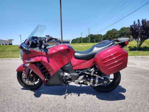 2014 KAWASAKI CONCOURS 14