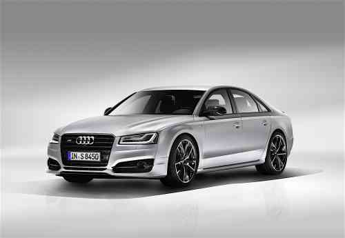 2016 AUDI S8