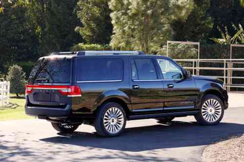 2016 LINCOLN NAVIGATOR