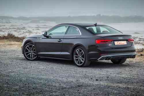 2017 AUDI S5