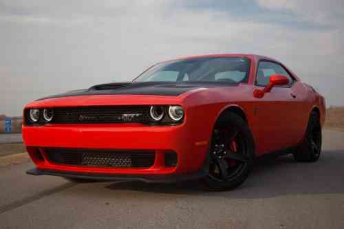 2017 DODGE CHALLENGER