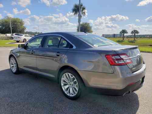 2017 FORD TAURUS