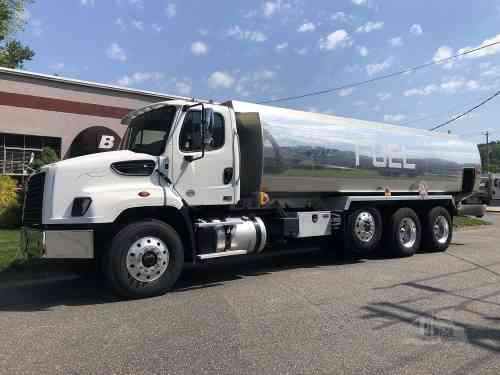 2017 FREIGHTLINER 114SD