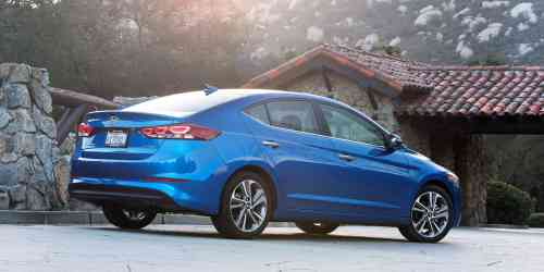 2017 HYUNDAI ELANTRA