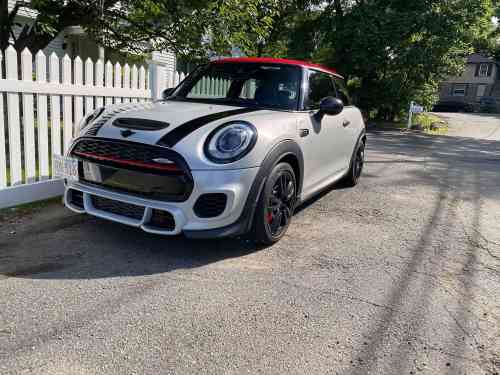 2017 MINI JCW HARDTOP