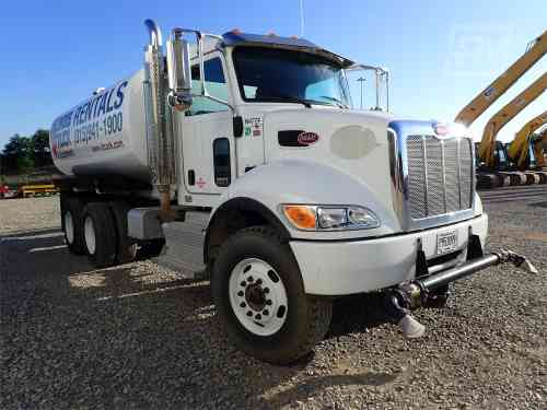 2017 PETERBILT 348