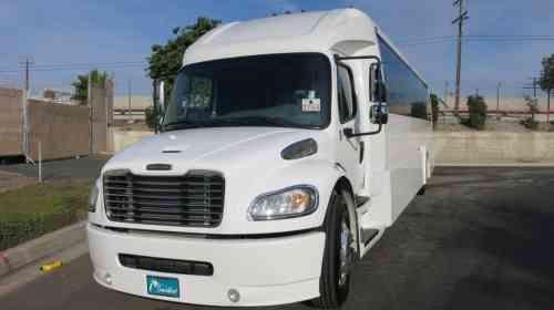 2018 FREIGHTLINER B2 BUS CHASSIS 