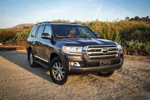 2018 TOYOTA LAND CRUISER