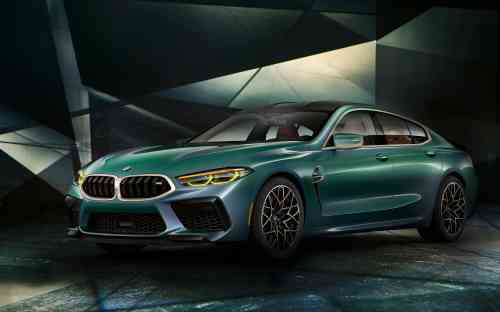 2021 BMW M8