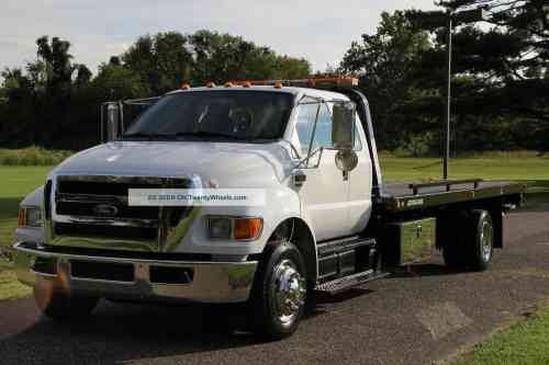 2011 FORD F-650