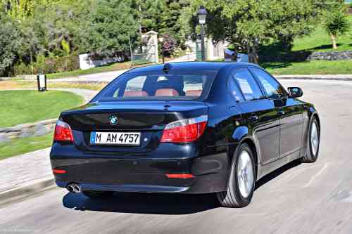 2005 BMW 545I