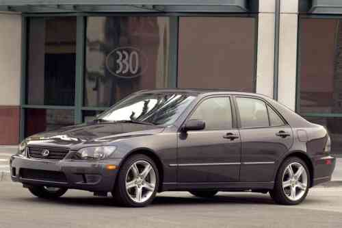 2005 LEXUS IS