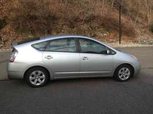 2005 TOYOTA PRIUS