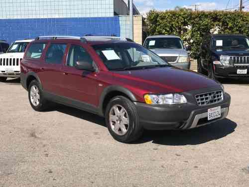 2005 VOLVO XC70