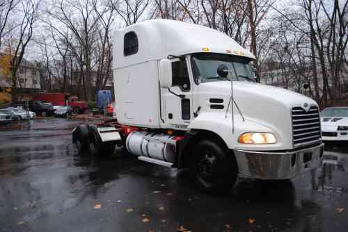 2006 MACK CXN