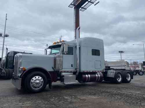 2006 PETERBILT 379