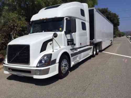 2006 VOLVO TRUCK  VNL