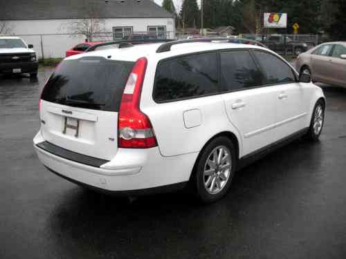 2006 VOLVO V50