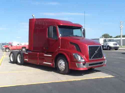 2007 VOLVO TRUCK  VNL