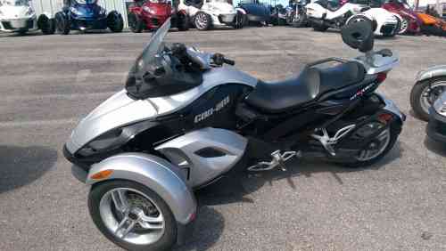 2008 CAN-AM SPYDER