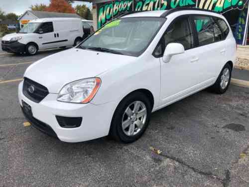 2008 KIA RONDO