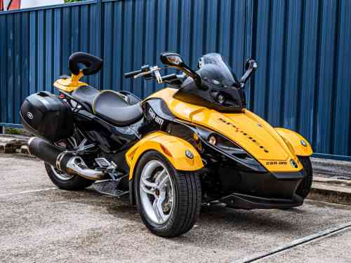 2009 CAN-AM SPYDER