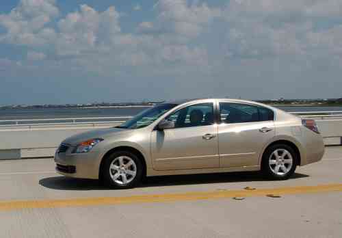 2009 NISSAN ALTIMA