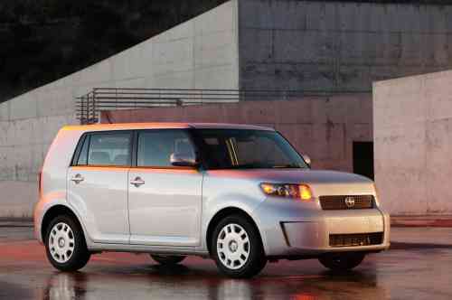 2009 TOYOTA SCION XB